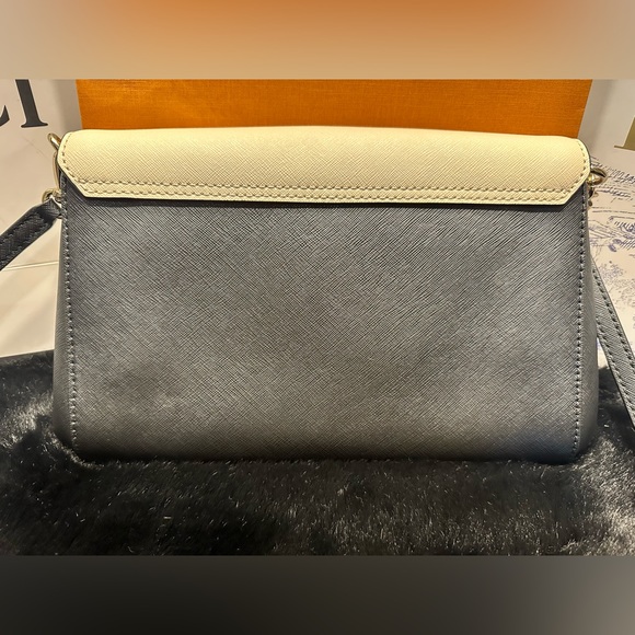 ❌❌SOLD❌❌🎀Kate Spade crossbody bag🎀 - Picture 9 of 12